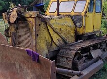Buldozer Es-100, 1988 il