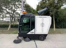Yarı vakuumlu yol süpürmə avadanlığı
