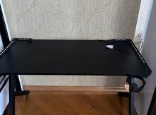 Игровой стол с подсветкой