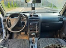 Opel Astra, 2000 il