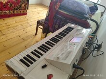 Sintezator "Korg m3"