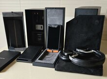 Vertu Signature Touch Jet Leather 64GB/2GB