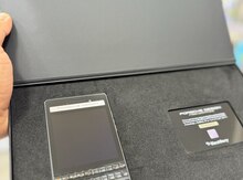 BlackBerry Porsche Design P'9981 Black 8GB