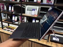 Microsoft Surface Pro 7