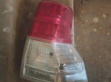 "Toyota Prado" stop işığı