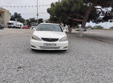 Toyota Camry, 2004 il