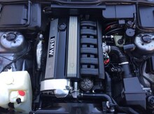 "BMW M50B25" mühərriki