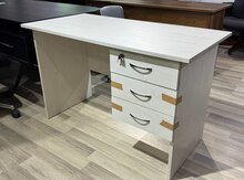 Ofis masası