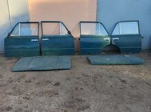 "LADA (VAZ) 21011" qapıları
