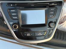 "Hyundai Elantra" monitoru
