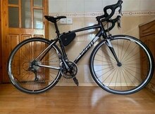 Velosiped "Giant Contend"