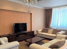 3-otaqlı yeni tikili kirayə verilir, 28 May m., 172 m²