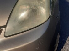 "Toyota Prius 20" farası