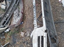 "Volkswagen Touareg" qabağ buferi