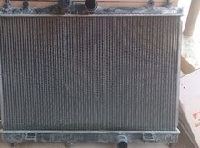 "Nissan Tiida 2011" radiatoru