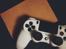 PlayStation 4 "Dualsense"