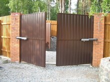 Avtomatik qapı qolları "WhellDoors" 