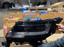 "Range Rover 2025" farası