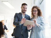 Marketoloq tələb olunur