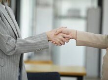 Ofis meneceri tələb olunur