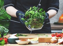 Salat və qəlyanaltı ustası tələb olunur