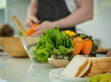 Salat və qəlyanaltı ustası tələb olunur