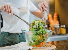 Salat və qəlyanaltı ustası tələb olunur