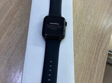 Apple Watch SE Space Gray 44mm