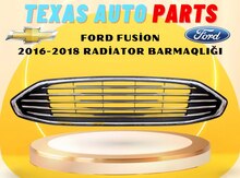 "Ford Fusion" radiator barmaqlığı 