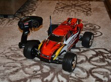"Traxxas RTR 1/10 Rustler RC" maşın