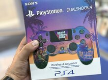 "Sony PlayStation DualShock 4" pultu