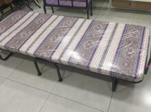 Qatlanan çarpayı