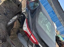 Toyota Camry ehtiyat hissələri