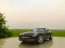 Minichamps 1/18 Mercedes SLS