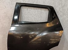Nissan Juke 2011 qapısı