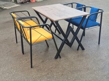 Loft masa və oturacaqlar