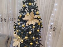 Yeni il ağacı