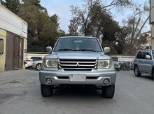 Mitsubishi Pajero io, 2002 год