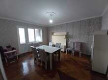 3-otaqlı mənzil, Elşən Süleymanov küç., 72 m²