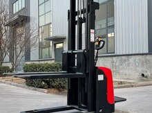 4.5 metr stacker icarəsi