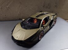 Oyuncaq avtomobil Lamborghini Sian