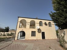 Bağ evi, Novxanı qəs.