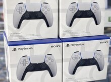 PS5 DualSense White