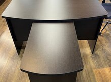 Ofis masası