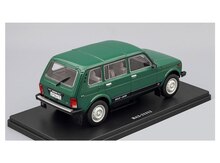 Niva Hachette 4 qapılı 1/24 modeli