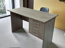 Ofis masası