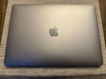 Apple MacBook Pro M2