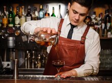 Barmen işi axtarıram