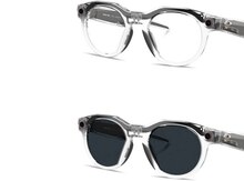 Meta Oakley Transition Grey