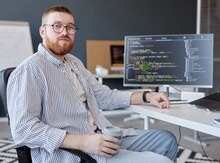 Backend-proqramçı işi axtarıram